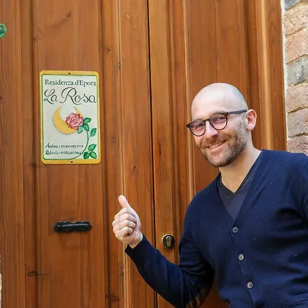 Residenza D'epoca La Rosa Apartment